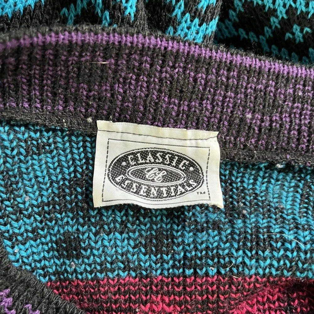 Vintage Classic Essentials‎ Snowflake Ski Sweater Womens XL Black Purple Teal